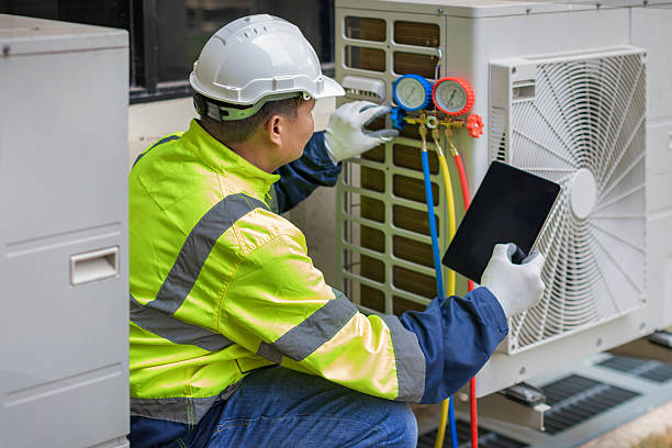 Professional Hvac technician working in Hesperia, CA